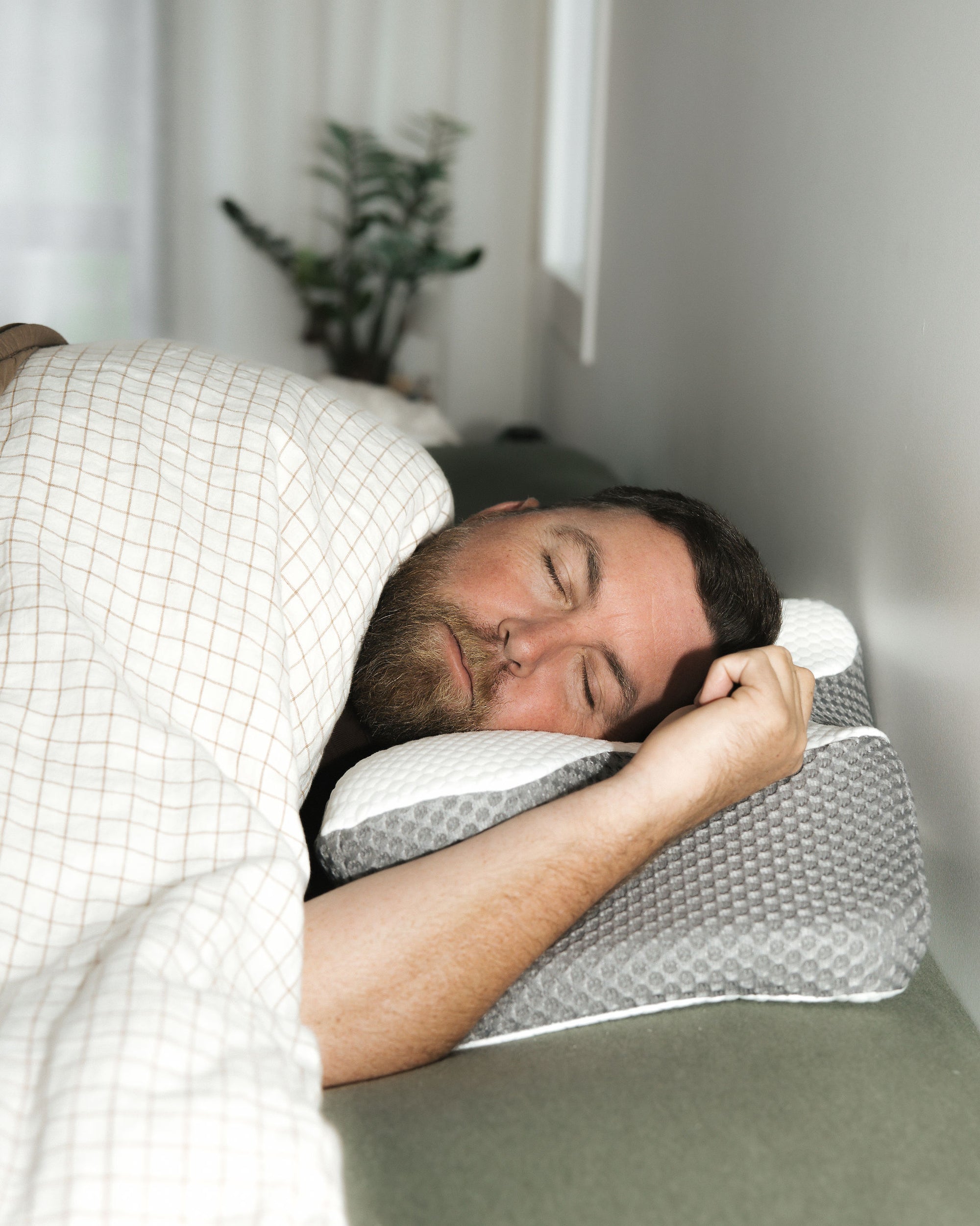 Certified Dream Sleep orthopaedic spine alignment aid for restful sleep and effective long-term neck and back pain support.
