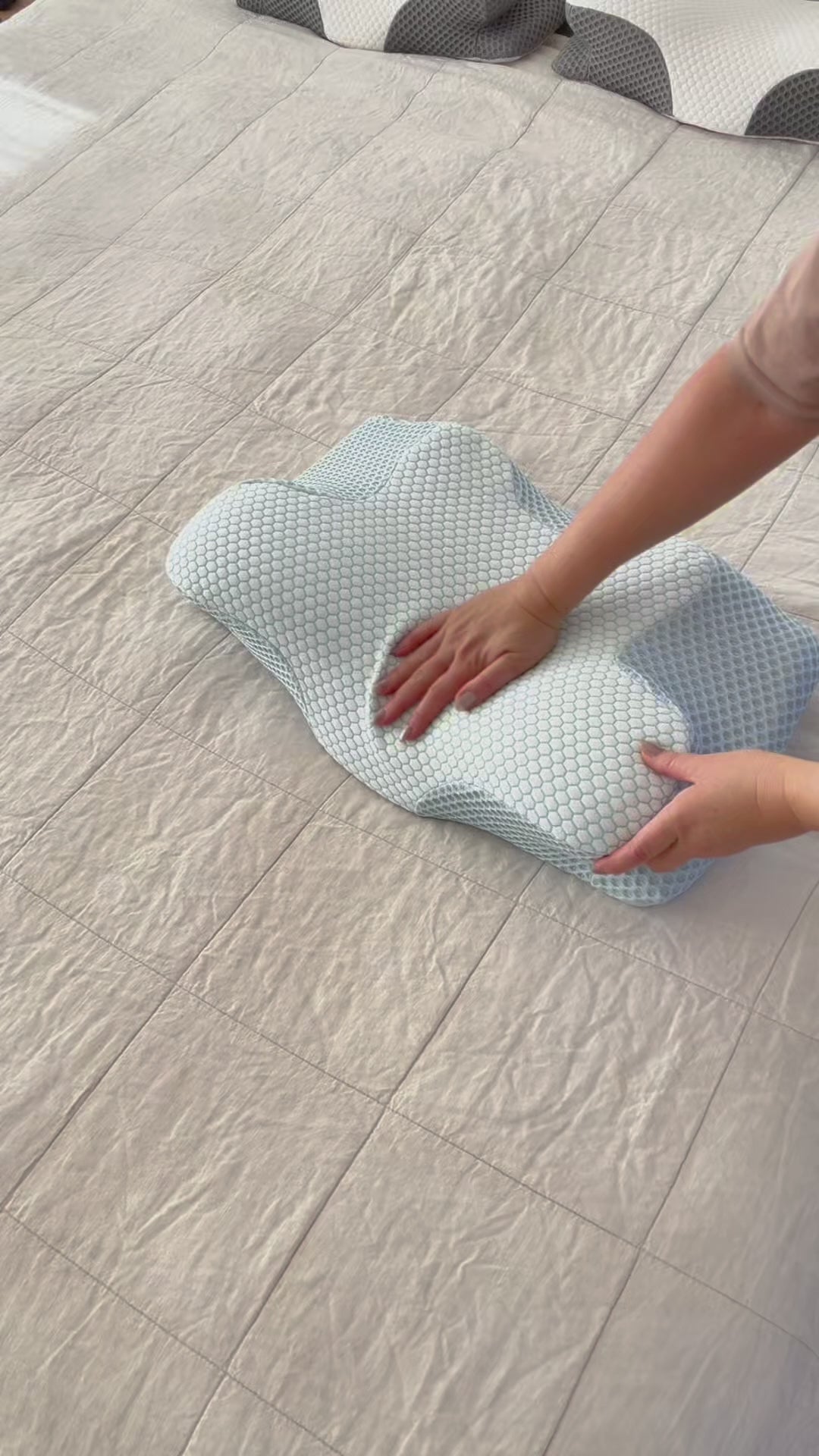 Premium memory foam orthopaedic pillow by Dream Sleep NZ, Alpine Blue finish, providing superior cervical alignment and head support for side sleepers.
